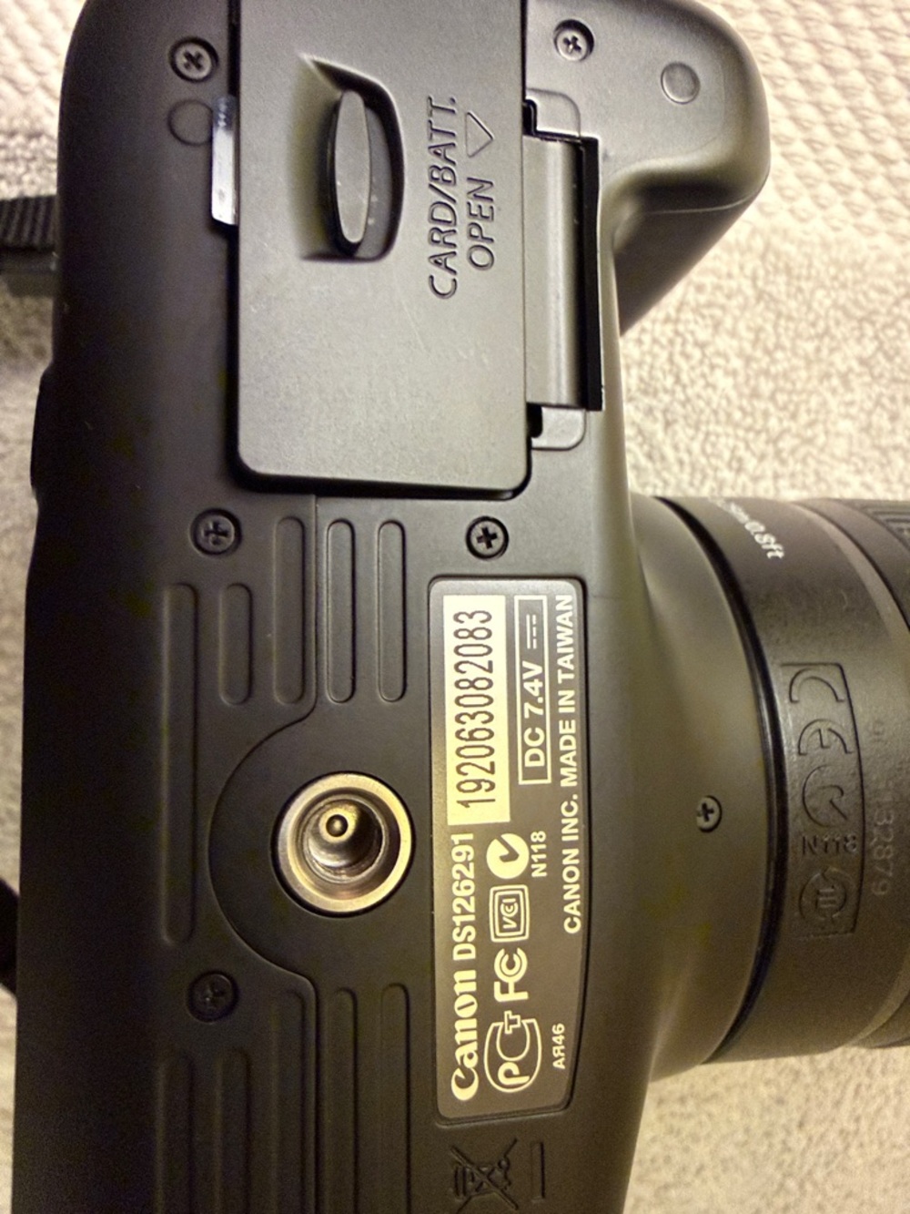 Canon EOS Rebel T3 DSLR Camera with 18-55mm Lens with case and strap. Excellent - Picture 8 of 11